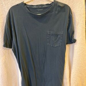Men’s Urban Outfitters Large Tshirt